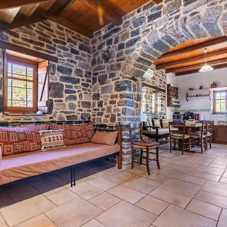 Traditional Stone House By The Sea... Καπετανιανά Εξωτερικό φωτογραφία
